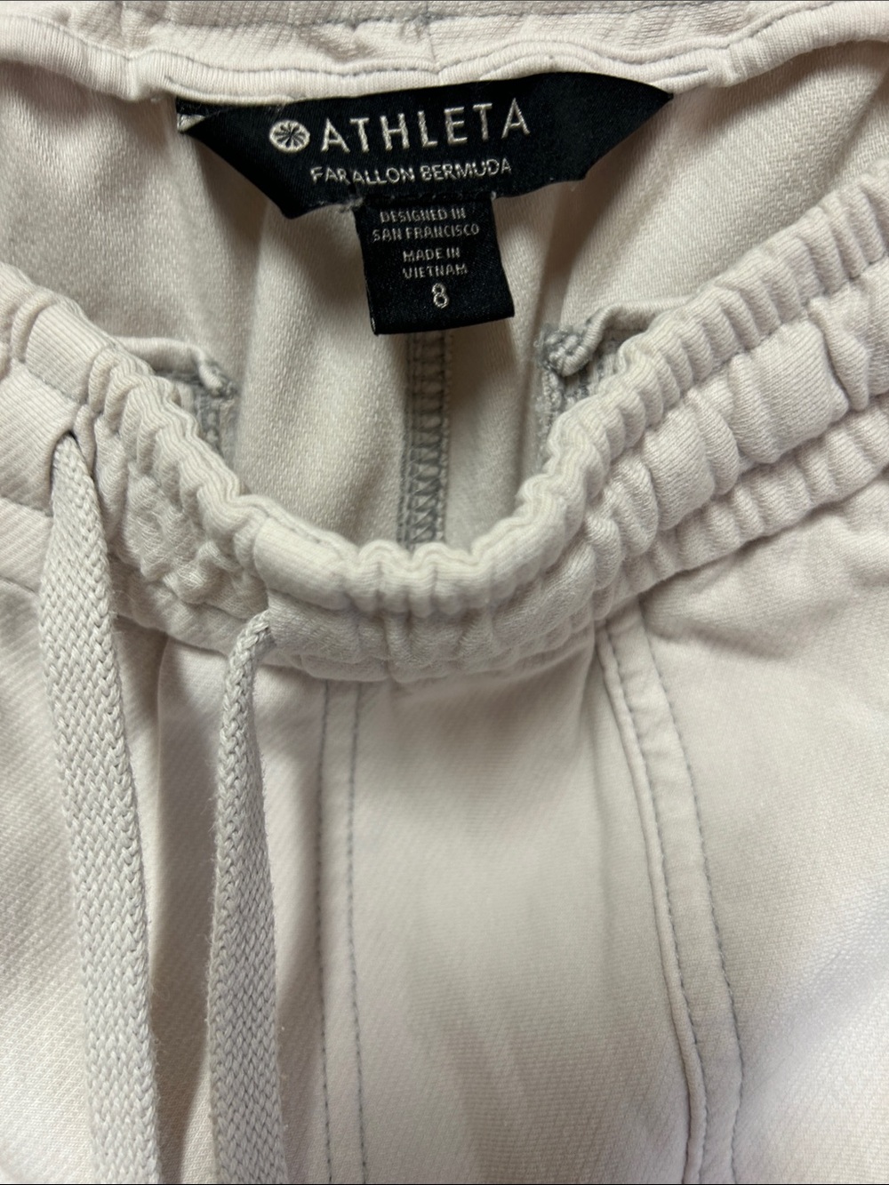Athleta Women's Drawstring Shorts in Light Taupe and Charcoal - Picture 2 of 3